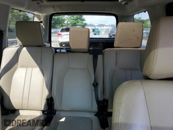 ✅ 2013 Land Rover LR4 HSE • VIN: SALAG2D47DA665348 • Lot: 69813665. Wystawiony na Copart z przebiegiem 206 182 mil. Bezpłatny archiwum sprzedaży aukcyjnych z USA i szczegółowy raport historii pojazdu na DreamBid. Zdjęcie 10.