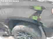 2022 Chevrolet Silverado 1500 LT z VIN 1GCPWCEDXNZ201109, wystawiony jako IAAI lot #42783919 z przebiegiem 46 769 mil mil oraz . Historia ofert i sprzedaży dostępna na DreamBid. Obrazek 18.