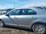 ✅ 2010 Mercury Milan Hybrid • VIN: 3MEDM0L37AR645773 • Lot: 41692785. Listed on IAAI with 99,510 mi. Free auction sales archive from the USA and detailed vehicle history report at DreamBid. Image 15.