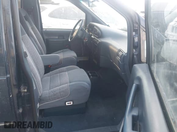 ✅ 1993 Ford Aerostar Eddie Bauer • VIN: 1FMDA41X3PZC87904 • Лот: 43500330. Опубликован ранее на IAAI с пробегом 153 882 миль. Бесплатный доступ к архиву аукционных продаж из США и подробный отчёт об истории автомобиля на DreamBid. Изображение 5.