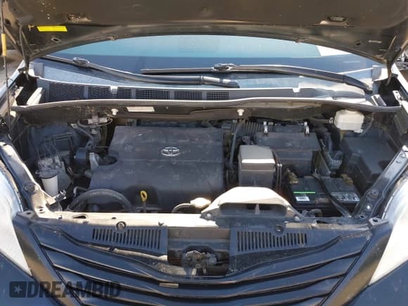 ✅ 2013 Toyota Sienna L • VIN: 5TDZK3DC7DS287069 • Лот: 40249320. Опубликован ранее на IAAI с пробегом 113 482 миль. Бесплатный доступ к архиву аукционных продаж из США и подробный отчёт об истории автомобиля на DreamBid. Изображение 10.