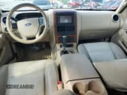 ✅ 2006 Ford Explorer Eddie Bauer • VIN: 1FMEU74876ZA05182 • Lot: 68308005. Wystawiony na Copart z przebiegiem 211 072 mil. Bezpłatny archiwum sprzedaży aukcyjnych z USA i szczegółowy raport historii pojazdu na DreamBid. Zdjęcie 8.