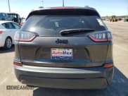 ✅ 2020 Jeep Cherokee Altitude • VIN: 1C4PJLLB8LD565149 • Lot: 70341775. Wystawiony na Copart z przebiegiem 122 068 mil. Bezpłatny archiwum sprzedaży aukcyjnych z USA i szczegółowy raport historii pojazdu na DreamBid. Zdjęcie 6.