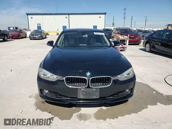 ✅ 2012 BMW 3 Series 328i • VIN: WBA3A5C58CF349758 • Lot: 90377155. Listed on Copart with 106,625 mi. Free auction sales archive from the USA and detailed vehicle history report at DreamBid. Image 13.