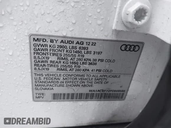 ✅ 2023 Audi Q7 Premium • VIN: WA1ACBF72PD009565 • Lot: 41022701. Wystawiony na IAAI z przebiegiem 20 558 mil. Bezpłatny archiwum sprzedaży aukcyjnych z USA i szczegółowy raport historii pojazdu na DreamBid. Zdjęcie 9.
