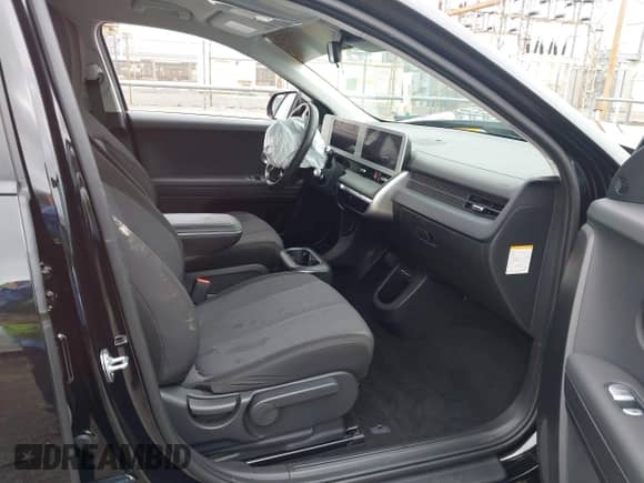 ✅ 2024 Hyundai Ioniq 5 SE Standard Range • VIN: KM8KM4DB2RU275578 • Lot: 41505229. Wystawiony na IAAI z przebiegiem Nie podano. Bezpłatny archiwum sprzedaży aukcyjnych z USA i szczegółowy raport historii pojazdu na DreamBid. Zdjęcie 5.