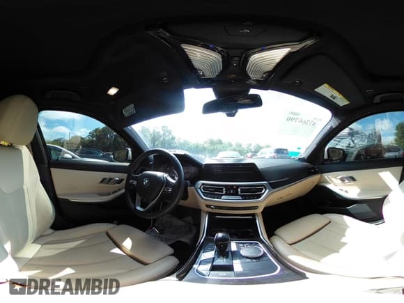 ✅ 2022 BMW 3 Series 330i xDrive • VIN: 3MW5R7J02N8C36114 • Lot: 43266790. Wystawiony na IAAI z przebiegiem 41 091 mil. Bezpłatny archiwum sprzedaży aukcyjnych z USA i szczegółowy raport historii pojazdu na DreamBid. Zdjęcie 18.