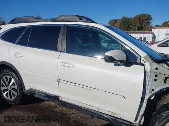 ✅ 2020 Subaru Outback Premium • VIN: 4S4BTAEC1L3109218 • Lot: 43620474. Listed on IAAI with 55,416 mi. Free auction sales archive from the USA and detailed vehicle history report at DreamBid. Image 14.