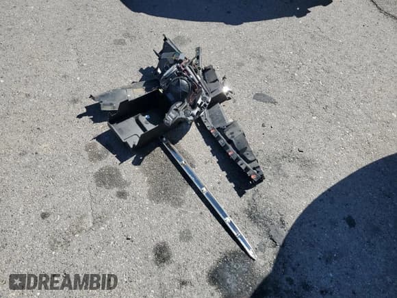 ✅ 2017 Chevrolet Impala Premier • VIN: 2G1145S35H9181460 • Лот: 71761874. Опубликован ранее на Copart с пробегом 78 773 миль. Бесплатный доступ к архиву аукционных продаж из США и подробный отчёт об истории автомобиля на DreamBid. Изображение 12.