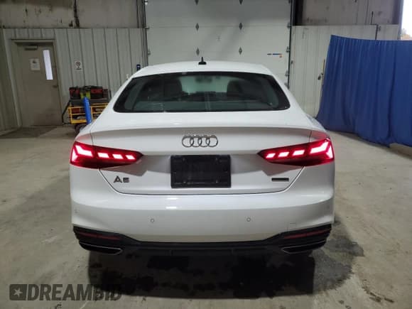 ✅ 2025 Audi A5 Sportback S line Premium • VIN: WAUDACF58SA009557 • Лот: 86885055. Опубликован ранее на Copart с пробегом 25 963 миль. Бесплатный доступ к архиву аукционных продаж из США и подробный отчёт об истории автомобиля на DreamBid. Изображение 6.