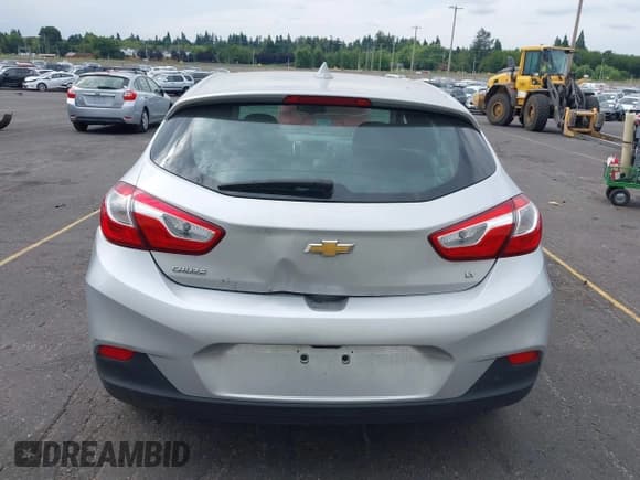 ✅ 2018 Chevrolet Cruze LT • VIN: 3G1BE6SM5JS614817 • Lot: 42883270. Listed on IAAI with 117,781 mi. Free auction sales archive from the USA and detailed vehicle history report at DreamBid. Image 16.