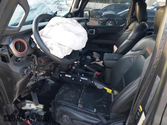 ✅ 2021 Jeep Gladiator Mojave • VIN: 1C6JJTEGXML573329 • Лот: 42718861. Опубликован ранее на IAAI с пробегом 35 555 миль. Бесплатный доступ к архиву аукционных продаж из США и подробный отчёт об истории автомобиля на DreamBid. Изображение 5.