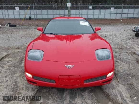 ✅ 2003 Chevrolet Corvette • VIN: 1G1YY22G435126377 • Lot: 43867198. Wystawiony na IAAI z przebiegiem 153 988 mil. Bezpłatny archiwum sprzedaży aukcyjnych z USA i szczegółowy raport historii pojazdu na DreamBid. Zdjęcie 12.