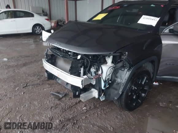 2021 Jeep Compass 80th Anniversary z VIN 3C4NJCEB6MT577171, wystawiony jako IAAI lot #42189493 z przebiegiem 42 531 mil mil oraz . Historia ofert i sprzedaży dostępna na DreamBid. Obrazek 6.