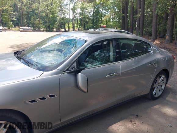 ✅ 2014 Maserati Quattroporte S Q4 • VIN: ZAM56RRA9E1106514 • Lot: 42574348. Wystawiony na IAAI z przebiegiem 98 156 mil. Bezpłatny archiwum sprzedaży aukcyjnych z USA i szczegółowy raport historii pojazdu na DreamBid. Zdjęcie 6.