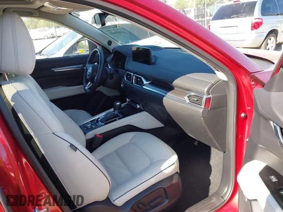 ✅ 2025 Mazda CX-5 S Premium Plus • VIN: JM3KFBEM8S0566819 • Лот: 43046641. Опубликован ранее на IAAI с пробегом 8 459 миль. Бесплатный доступ к архиву аукционных продаж из США и подробный отчёт об истории автомобиля на DreamBid. Изображение 5.