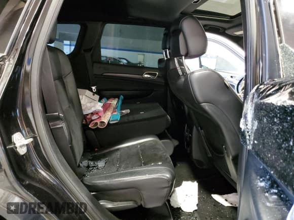 ✅ 2015 Jeep Grand Cherokee Laredo • VIN: 1C4RJFAGXFC627864 • Lot: 71897845. Listed on Copart with 118,362 mi. Free auction sales archive from the USA and detailed vehicle history report at DreamBid. Image 11.