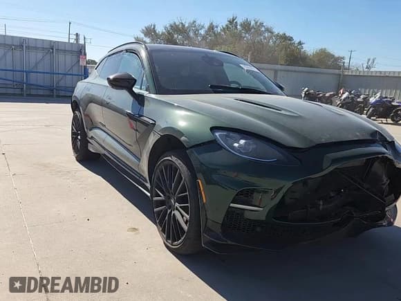 ✅ 2023 Aston Martin DBX 707 • VIN: SD7VUJBW4PTV06747 • Lot: 86860915. Wystawiony na Copart z przebiegiem 12 589 mil. Bezpłatny archiwum sprzedaży aukcyjnych z USA i szczegółowy raport historii pojazdu na DreamBid. Zdjęcie 15.