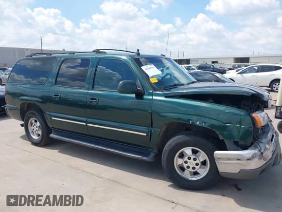 ✅ 2003 Chevrolet Suburban LS • VIN: 3GNEC16Z93G101439 • Лот: 40360593. Опубликован ранее на IAAI с пробегом 255 629 миль. Бесплатный доступ к архиву аукционных продаж из США и подробный отчёт об истории автомобиля на DreamBid. Изображение 14.