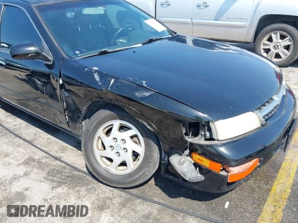 ✅ 1997 Nissan Maxima GXE • VIN: JN1CA21D5VT842395 • Lot: 42921259. Listed on IAAI with 142,158 mi. Free auction sales archive from the USA and detailed vehicle history report at DreamBid. Image 6.