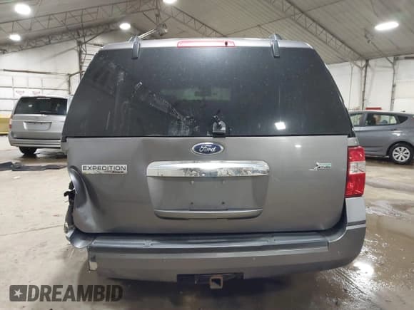 ✅ 2014 Ford Expedition Limited • VIN: 1FMJU1K52EEF37353 • Лот: 41731188. Опубликован ранее на IAAI с пробегом 186 734 миль. Бесплатный доступ к архиву аукционных продаж из США и подробный отчёт об истории автомобиля на DreamBid. Изображение 16.
