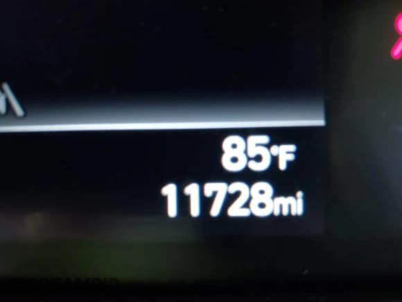 ✅ 2024 Hyundai Venue Limited • VIN: KMHRC8A39RU326273 • Lot: 43049633. Listed on IAAI with 11,728 mi. Free auction sales archive from the USA and detailed vehicle history report at DreamBid. Image 15.