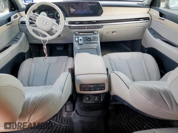 ✅ 2024 Hyundai Palisade Limited • VIN: KM8R54GE1RU735217 • Лот: 85301375. Опубликован ранее на Copart с пробегом 9 127 миль. Бесплатный доступ к архиву аукционных продаж из США и подробный отчёт об истории автомобиля на DreamBid. Изображение 8.