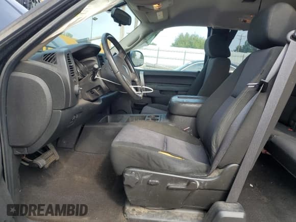 ✅ 2010 Chevrolet Silverado 1500 LT • VIN: 1GCSKSE30AZ119004 • Лот: 71615405. Опубликован ранее на Copart с пробегом 132 153 миль. Бесплатный доступ к архиву аукционных продаж из США и подробный отчёт об истории автомобиля на DreamBid. Изображение 7.