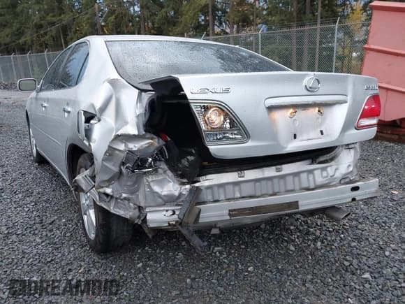 ✅ 2005 Lexus ES 350 • VIN: JTHBA30G555121314 • Lot: 43644965. Listed on IAAI with 151,966 mi. Free auction sales archive from the USA and detailed vehicle history report at DreamBid. Image 6.