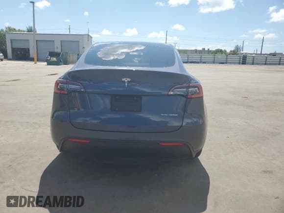 ✅ 2021 Tesla Model Y Long Range • VIN: 5YJYGDEE7MF130634 • Lot: 61076835. Wystawiony na Copart z przebiegiem Nie podano. Bezpłatny archiwum sprzedaży aukcyjnych z USA i szczegółowy raport historii pojazdu na DreamBid. Zdjęcie 6.