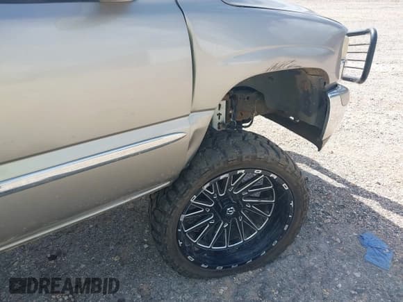 ✅ 2002 GMC Sierra 1500 SLE • VIN: 2GTEC19V221417144 • Лот: 42584603. Опубликован ранее на IAAI с пробегом 137 971 миль. Бесплатный доступ к архиву аукционных продаж из США и подробный отчёт об истории автомобиля на DreamBid. Изображение 12.