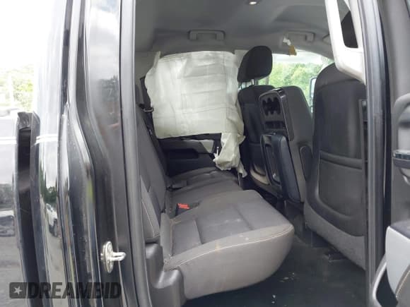 ✅ 2015 Chevrolet Silverado 2500HD LT • VIN: 1GC2KVEG6FZ509763 • Lot: 42538078. Wystawiony na IAAI z przebiegiem 143 756 mil. Bezpłatny archiwum sprzedaży aukcyjnych z USA i szczegółowy raport historii pojazdu na DreamBid. Zdjęcie 8.