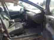 2005 Dodge Neon SXT z VIN 1B3ES56C65D179354, wystawiony jako IAAI lot #42569926 z przebiegiem 112 989 mil mil oraz . Historia ofert i sprzedaży dostępna na DreamBid. Obrazek 5.