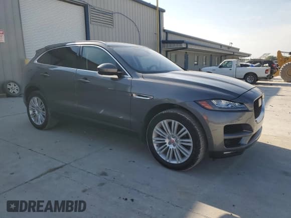 ✅ 2019 Jaguar F-Pace 30t Portfolio • VIN: SADCN2GX9KA357787 • Lot: 80648125. Wystawiony na Copart z przebiegiem 97 703 mil. Bezpłatny archiwum sprzedaży aukcyjnych z USA i szczegółowy raport historii pojazdu na DreamBid. Zdjęcie 4.