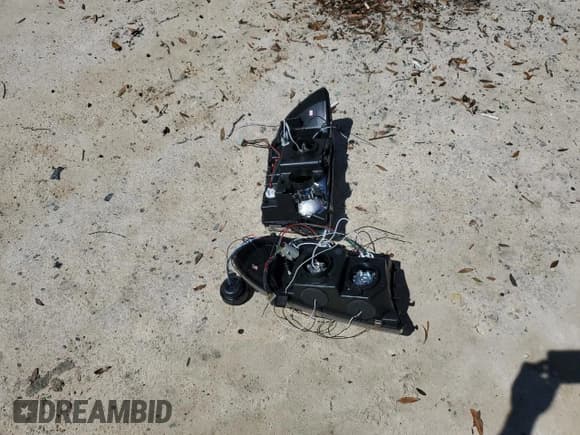 ✅ 2002 Dodge Dakota SLT • VIN: 1B7HL48N02S587177 • Lot: 48901935. Wystawiony na Copart z przebiegiem 207 550 mil. Bezpłatny archiwum sprzedaży aukcyjnych z USA i szczegółowy raport historii pojazdu na DreamBid. Zdjęcie 12.