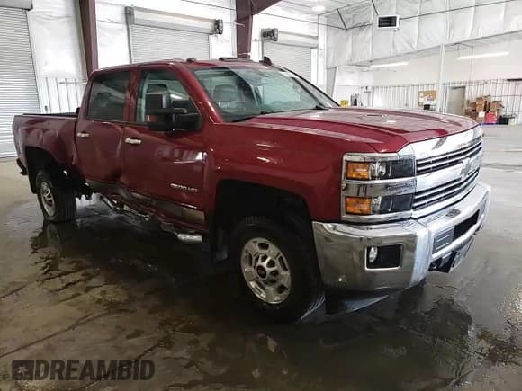 ✅ 2018 Chevrolet Silverado 2500HD LT • VIN: 1GC1KVEG0JF261600 • Lot: 57566365. Wystawiony na Copart z przebiegiem 93 433 mil. Bezpłatny archiwum sprzedaży aukcyjnych z USA i szczegółowy raport historii pojazdu na DreamBid. Zdjęcie 13.