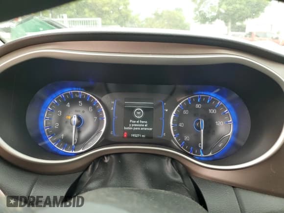 ✅ 2021 Chrysler Voyager LXi • VIN: 2C4RC1DG2MR533412 • Lot: 91730705. Wystawiony na Copart z przebiegiem 195 271 mil. Bezpłatny archiwum sprzedaży aukcyjnych z USA i szczegółowy raport historii pojazdu na DreamBid. Zdjęcie 9.