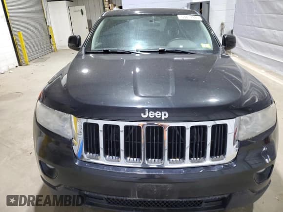 ✅ 2011 Jeep Grand Cherokee Laredo • VIN: 1J4RR4GG7BC506945 • Lot: 53877985. Wystawiony na Copart z przebiegiem 109 479 mil. Bezpłatny archiwum sprzedaży aukcyjnych z USA i szczegółowy raport historii pojazdu na DreamBid. Zdjęcie 5.
