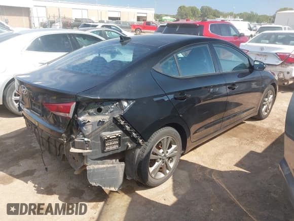 ✅ 2018 Hyundai Elantra SEL • VIN: 5NPD84LFXJH286297 • Lot: 43365575. Listed on IAAI with 77,201 mi. Free auction sales archive from the USA and detailed vehicle history report at DreamBid. Image 4.