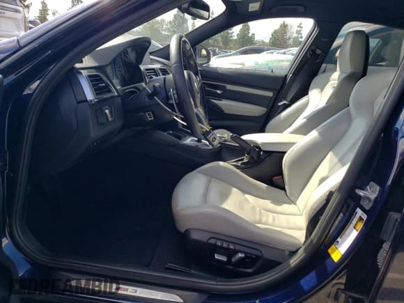 ✅ 2016 BMW M3 • VIN: WBS8M9C57G5D30360 • Lot: 43237344. Listed on Copart with 81,879 mi. Free auction sales archive from the USA and detailed vehicle history report at DreamBid. Image 7.