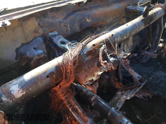 2019 Chevrolet Silverado 1500 Work Truck с VIN 3GCPYAEH2KG227524, выставлен на аукционе Copart как лот 70696043 с пробегом Не указан миль и Списание • Salvage title. История ставок и продаж доступна на DreamBid. Изображение 9.