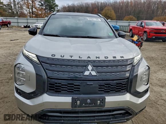 ✅ 2024 Mitsubishi Outlander SEL • VIN: JA4J4WA89RZ066968 • Lot: 94041105. Listed on Copart with 30,779 mi. Free auction sales archive from the USA and detailed vehicle history report at DreamBid. Image 5.