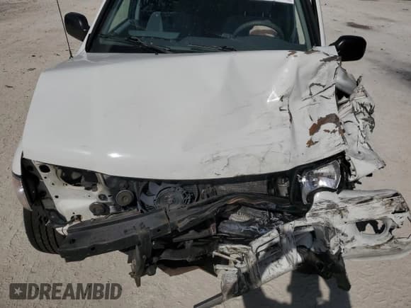 ✅ 2002 Isuzu Rodeo S • VIN: 4S2CK58W124322241 • Lot: 79009994. Listed on Copart with 131,793 mi. Free auction sales archive from the USA and detailed vehicle history report at DreamBid. Image 12.