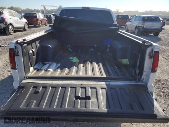 2002 Chevrolet S-10 LS с VIN 1GCCS19W128105784, выставлен на аукционе Copart как лот 73463244 с пробегом Не указан миль и Чистый • Clean title. История ставок и продаж доступна на DreamBid. Изображение 10.