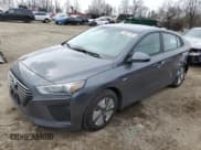 ✅ 2018 Hyundai Ioniq Blue • VIN: KMHC65LC8JU075341 • Lot: 46263705. Wystawiony na Copart z przebiegiem 69 368 mil. Bezpłatny archiwum sprzedaży aukcyjnych z USA i szczegółowy raport historii pojazdu na DreamBid. Zdjęcie 1.