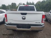 ✅ 2024 Ram 2500 Tradesman • VIN: 3C6UR5CJ3RG328604 • Lot: 43072325. Wystawiony na IAAI z przebiegiem Nie podano. Bezpłatny archiwum sprzedaży aukcyjnych z USA i szczegółowy raport historii pojazdu na DreamBid. Zdjęcie 17.