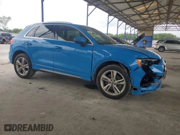 ✅ 2020 Audi Q3 S line Premium • VIN: WA1DECF31L1019400 • Lot: 67596445. Wystawiony na Copart z przebiegiem 112 930 mil. Bezpłatny archiwum sprzedaży aukcyjnych z USA i szczegółowy raport historii pojazdu na DreamBid. Zdjęcie 4.