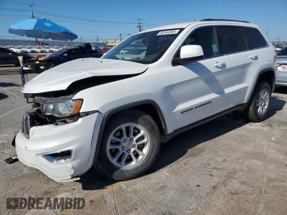 ✅ 2018 Jeep Grand Cherokee Laredo E • VIN: 1C4RJEAG9JC412298 • Лот: 86164995. Опубликован ранее на Copart с пробегом 149 285 миль. Бесплатный доступ к архиву аукционных продаж из США и подробный отчёт об истории автомобиля на DreamBid. Изображение 1.