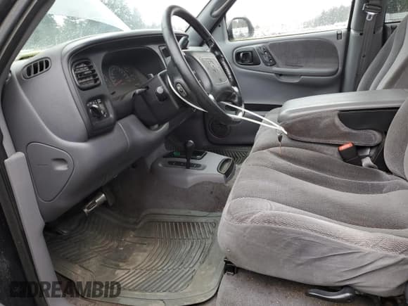 ✅ 2000 Dodge Dakota Sport • VIN: 1B7GG2AN9YS760105 • Lot: 51023545. Wystawiony na Copart z przebiegiem 191 900 mil. Bezpłatny archiwum sprzedaży aukcyjnych z USA i szczegółowy raport historii pojazdu na DreamBid. Zdjęcie 7.