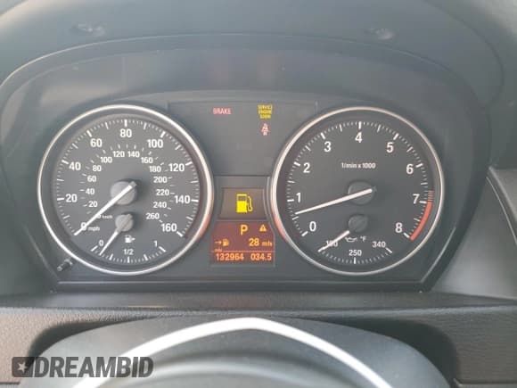 ✅ 2013 BMW X1 xDrive35i • VIN: WBAVM5C59DVV89344 • Lot: 65385405. Wystawiony na Copart z przebiegiem 132 964 mil. Bezpłatny archiwum sprzedaży aukcyjnych z USA i szczegółowy raport historii pojazdu na DreamBid. Zdjęcie 9.